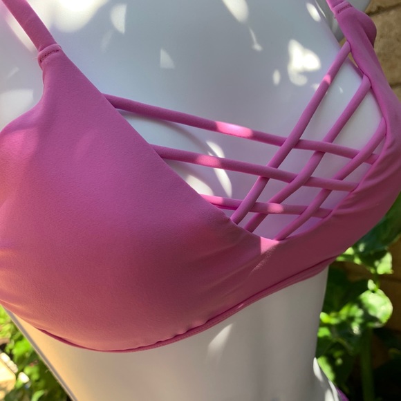 New Hollis tee bathing suit 👙 - Picture 2 of 8